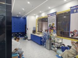 -熊小米专业儿童游泳馆