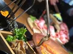 -雾漫川城重庆火锅(上和商业广场店)