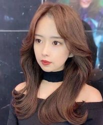 -妃格美发沙龙·烫发·染发