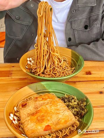 我愿意为了这碗长兴干挑面每天早起一小时