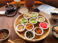 -包整·丝娃娃(一览甲秀楼风景店)