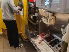 -麦当劳(美林湖店)