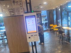 -麦当劳(国家体育场南路店)