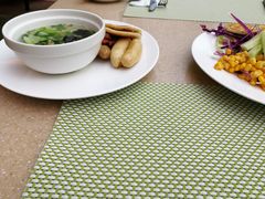 -亮马河饭店翠雅咖啡厅