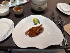 脆皮红烧乳鸽-广州文华东方酒店·江-由辉师傅主理