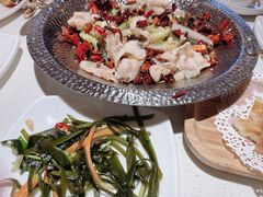 -小鱼小牛(世欧广场店)