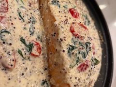 托斯卡纳三文鱼配藜麦-IL TEATRO 精品意大利餐厅