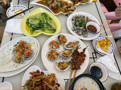 -覃记海鲜美食餐厅