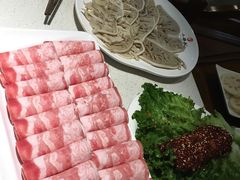 -小牛叔鲜切牛肉·火锅·烤肉自助(公济桥路店)