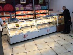 面包甜点陈列柜-百年义利(幸福大街店)