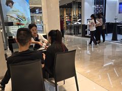 -亨吉利世界名表中心(群光店)