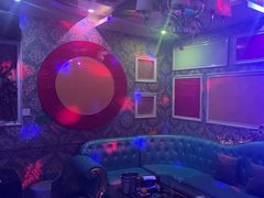 -路边边.炒菜烧烤.音乐餐厅(良乡长虹店)