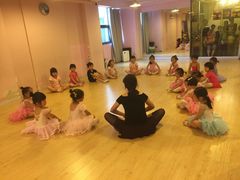 -雅米拉艺术中心(少儿舞蹈培训)