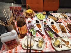 -威记烧嘢·南宁烧烤·超级生牛(绿地店)