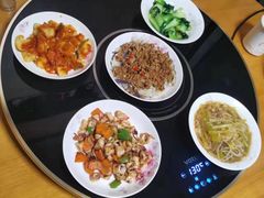 -天鹅到家·保姆月嫂育儿嫂(蔚蓝海岸店)