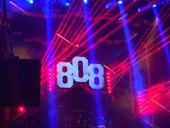 -808 LiveHouse