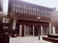-扬州东关街文昌阁桔子水晶酒店