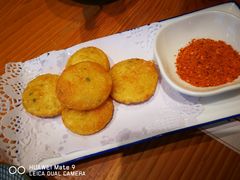 -野山舂·贵州现舂酸汤火锅(鸿通城店)