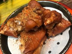 私房烤猪蹄-红尘酒肉小馆