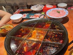 -周小明火锅(黑金冠社区店)