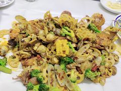 -小柒家第一锹东北菜(城关店)