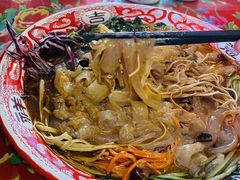 -闯关东东北农家菜(崂山石老人店)