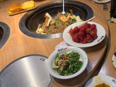 -咱屯子铁锅炖直营店(保利店)