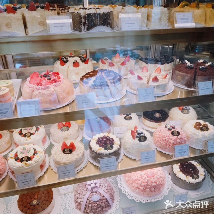 甜点控的玻璃橱窗