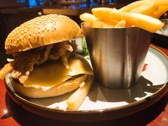 香浓蘑菇牛肉汉堡-bluefrog蓝蛙(水游城店)