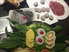 -小天鹅火锅·一线江景洪鼎旗舰店(洪崖洞店)
