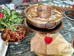 -慢丽江·云南野生菌土鸡锅(付家庄店)