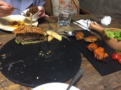 -HIGH FIVE哈福手工汉堡(桂林路店)