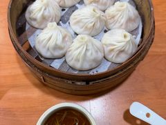 -莱莱小笼·乔艾