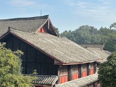 -峨眉山报国寺