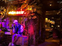 -城墙外BAR