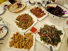 -津津菜馆(绝没分店)