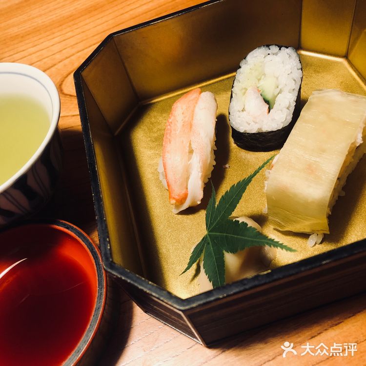 吃第三道的时候我就不能继续了 我点的锦华