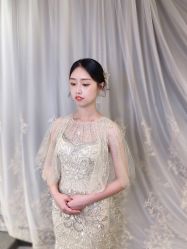 -艾米丽婚纱礼服