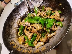 -费大厨辣椒炒肉(高铁吾悦广场店)