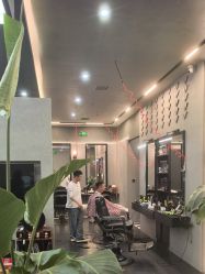 -老肖男士理发店