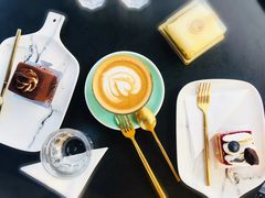 -UNI UNI(环亚凯瑟琳店)