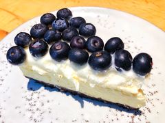 青柠檬蓝莓酸奶芝士蛋糕-Wagas沃歌斯(大学路店)