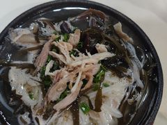 -刚砂锅鸡丝米线