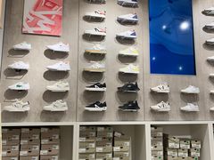 -LACOSTE(百联奥特莱斯广场店)