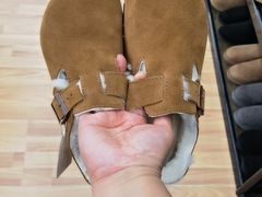 -大营西亚皮草新城