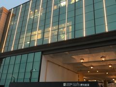 -王府井奥莱临潼小镇(临潼店)