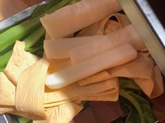 -吃城都·鱼蛙火锅(西玉龙街店)