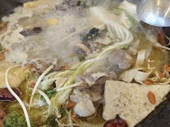 -江湖亮亮蒸虾大排档烤全羊清真(武汉总店)