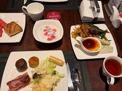 -三亚湾海居铂尔曼度假酒店