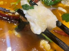 山茶油丹江大鱼头-清水亭湖北菜(大屯DT51店)